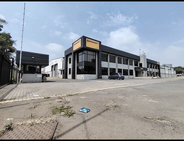 5,057M² WAREHOUSE FOR SALE IN CITY DEEP